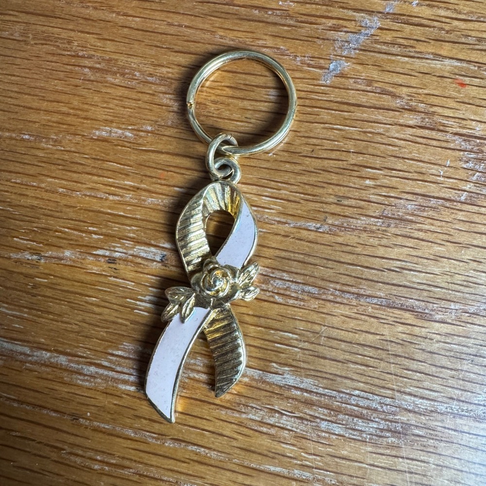 Avon Pink Ribbon Rose Keychain Gold Tone‎ Awareness Support Charm